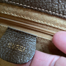 Load image into Gallery viewer, A LARGE SIZE 1970s GUCCI SADDLE BAG