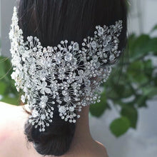 Load image into Gallery viewer, A HAND MADE WIRE HAIR ORNAMENT OF FLORAL ELEMENTS