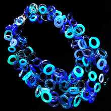 Load image into Gallery viewer, A VINTAGE NECKLACE AND EARRING SET BY LANGHAM GLASS