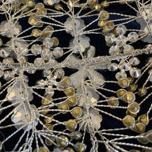 Load image into Gallery viewer, A HAND MADE WIRE HAIR ORNAMENT OF FLORAL ELEMENTS