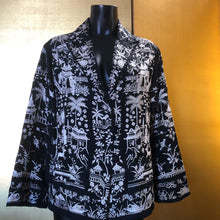 Load image into Gallery viewer, A SPECTACULAR BLACK AND IVORY EMBROIDERED CHINESE SILK JACKET FROM THE 1930s