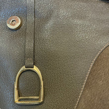 Load image into Gallery viewer, A LARGE SIZE 1970s GUCCI SADDLE BAG