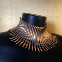 Load image into Gallery viewer, METAL SEGMENT CHOKER