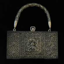Load image into Gallery viewer, A HIGHLY DETAILED 1950s HANDBAG WITH ROSE FEATURE