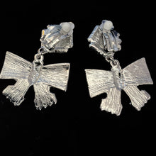 Load image into Gallery viewer, PETITE DIAMANTÉ BOW CLIP ON EARRINGS