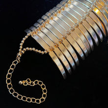 Load image into Gallery viewer, METAL SEGMENT CHOKER