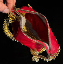 Load image into Gallery viewer, A RARE LATE 1960s CHAIN LINK AND LEATHER BAG BY PACO RABANNE