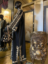 Load image into Gallery viewer, A VINTAGE 1960s MOROCCAN GOLD EMBROIDERED KAFTAN
