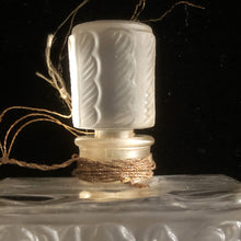 Load image into Gallery viewer, A VINTAGE 1929 MOLINARD PERFUME BOTTLE OF A LALIQUE DESIGN.