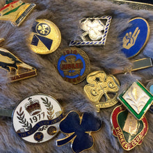 Load image into Gallery viewer, A KANGAROO SKIN PURSE WITH 28 VINTAGE GIRL GUIDE PINS.