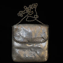 Load image into Gallery viewer, A SQUARE 70s GLOMESH ENVELOPE PURSE