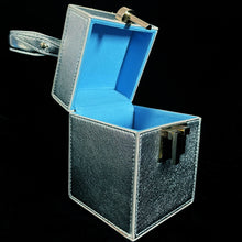 Load image into Gallery viewer, 90s STYLE BOX BAG WITH GOLD FITTINGS.
