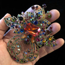 Load image into Gallery viewer, EDWARDIAN STYLE JEWELLED BROOCH