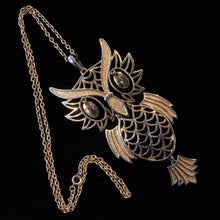Load image into Gallery viewer, AN ORIGINAL 1970s ARTICULATED OWL PENDANT