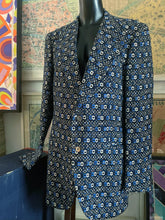 Load image into Gallery viewer, A 1970s EMILIO PUCCI BY ERMENEGILDO ZEGNA, LONGLINE BLAZER