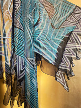 Load image into Gallery viewer, AN EARLY 1980s JACKET BY ZANDRA RHODES WITH KIMONO SLEEVES