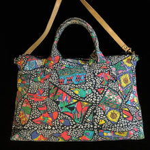 Load image into Gallery viewer, A VINTAGE 1980s JENNY KEE PRINTED CANVAS TOTE