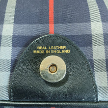 Load image into Gallery viewer, A CLASSIC 1980s BURBERRY’S SHOULDER BAG