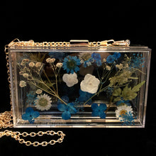 Load image into Gallery viewer, A PERSPEX CLUTCH WITH ENCASED WILD FLOWERS