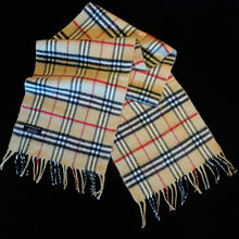Load image into Gallery viewer, A CASHMERE BURBERRYS 90s SCARF
