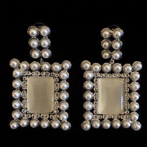 LARGE SIZE BAROQUE PEARL FRAME EARRINGS