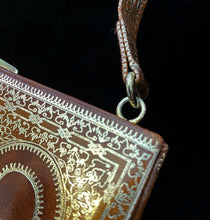 Load image into Gallery viewer, A 1960s FLORENTINE EMBOSSED LEATHER HANDBAG
