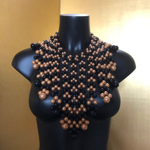 A DRAMATIC PEARL PETAL NECKLACE
