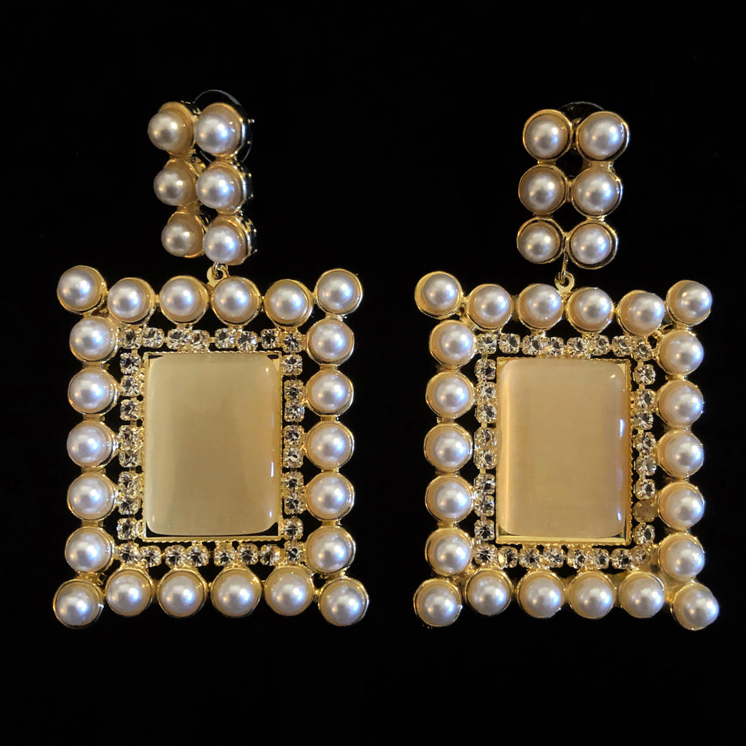 LARGE SIZE BAROQUE PEARL FRAME EARRINGS