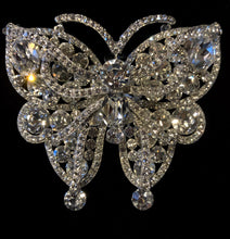 Load image into Gallery viewer, A LARGE CRYSTAL BUTTERFLY BROOCH
