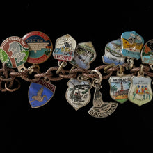 Load image into Gallery viewer, A VINTAGE AUSTRALIAN TOURIST CHARMS BRACELET
