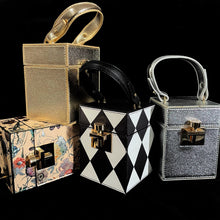 Load image into Gallery viewer, 90s STYLE BOX BAG WITH GOLD FITTINGS.

