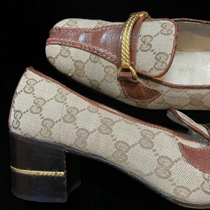 A PAIR OF MID 1970s GUCCI LOAFERS