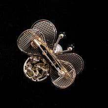 Load image into Gallery viewer, A STYLISED BEE BROOCH WITH MESH WINGS
