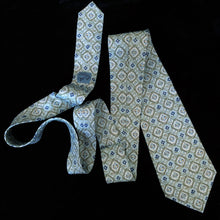 Load image into Gallery viewer, A VINTAGE 1990s HERMES TIE WITH CHAIN PRINT
