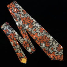 Load image into Gallery viewer, A CLASSIC 1970s EMILIO PUCCI FEATHERS PRINT SILK TIE
