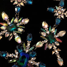 Load image into Gallery viewer, A JEWELLED BAROQUE NECKLACE

