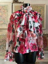 Load image into Gallery viewer, A ROMANTIC ROSE PRINT RUFFLED BLOUSE
