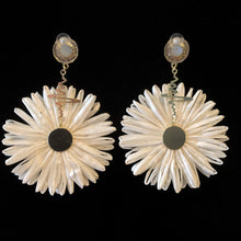 Load image into Gallery viewer, GIANT RAFFIA DAISY EARRINGS
