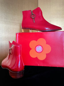 1967 MARY QUANT, QUANTAFOOT SPACE BOOTS WITH BOX.