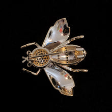 Load image into Gallery viewer, A JEWELLED BEE BROOCH WITH BROWN ENAMEL WINGS
