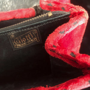 A PLUSH ITALIAN 1960s VELVETINE BAG BY GIOTTI OF FLORENCE