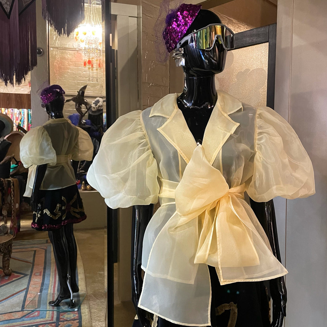 A BUTTERMILK YELLOW ORGANZA JACKET WITH BALLOON SLEEVES