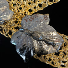 Load image into Gallery viewer, A 1970s GOLD METAL WEAVE BELT WITH RHODIUM LEAF BUCKLE
