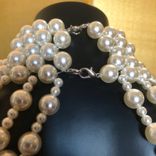 Load image into Gallery viewer, A SPECTACULAR FANTASY PEARL NECKPIECE
