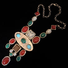 Load image into Gallery viewer, AN ETRUSCAN STYLE GILT PENDANT AND EARRINGS
