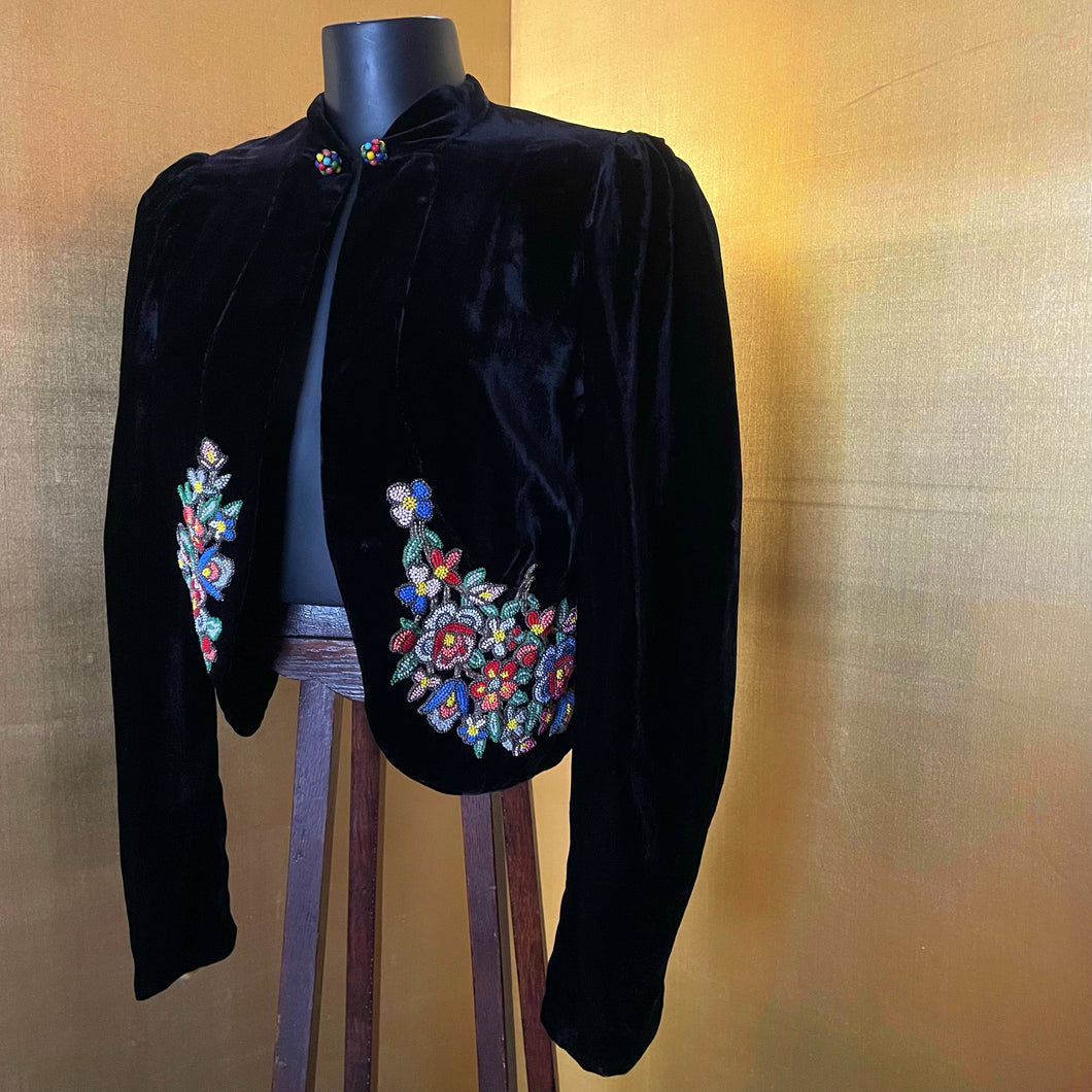A 1930s SILK VELVET JACKET WITH EXCEPTIONAL BEADING.