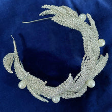 Load image into Gallery viewer, A HAND MADE DIAMANTÉ AND PEARL LEAF GARLAND HEAD BAND
