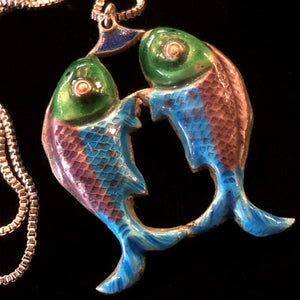 SILVER ENAMELLED VINTAGE TWIN FISH NECKLACE