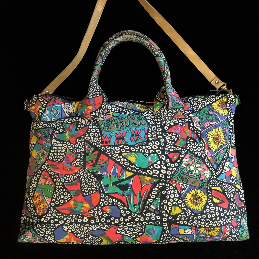 A VINTAGE 1980s JENNY KEE PRINTED CANVAS TOTE