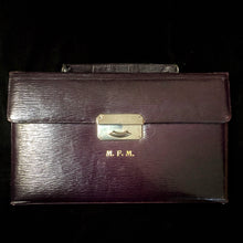 Load image into Gallery viewer, A STYLISH 1920s MENS VANITY CASE
